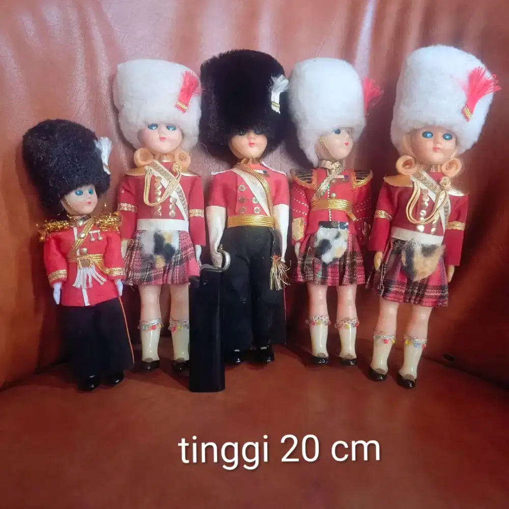 5 pcs boneka vintage prajurit Skotlandia