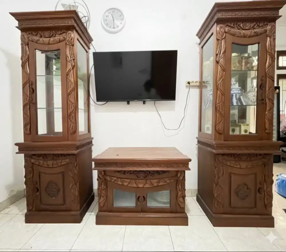 Dijual lemari jati 1 set