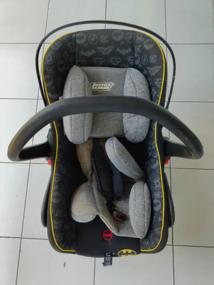Car seat dijual bekas but like new Krn jarang dipakai,harga bersahabat