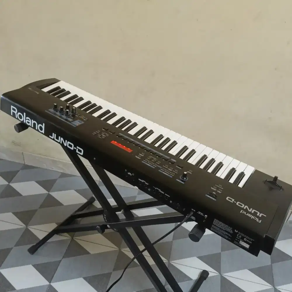 Synthesizer ROLAND JUNO D like' New mulus Gress 98%