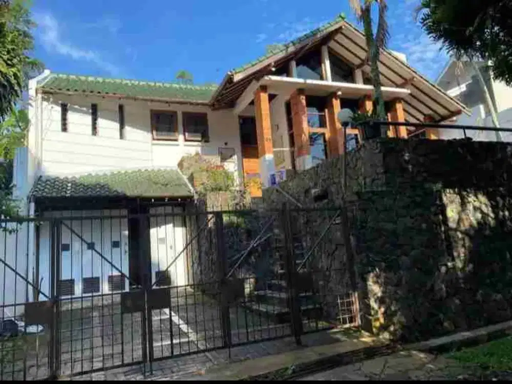 TURUN HARGA LAGI ! RUMAH NYAMAN STRATEGIS  DAN MEWAH DI DAGO BANDUNG