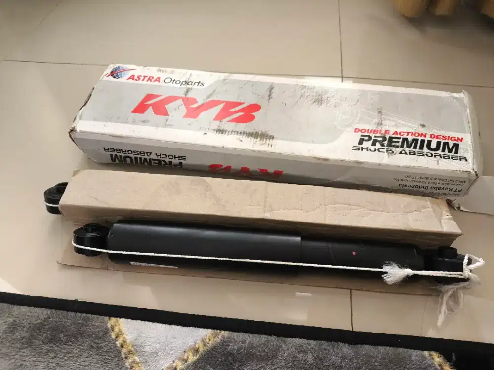 Shockbreaker belakang avanza