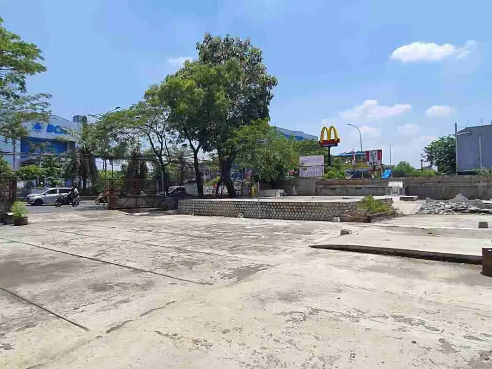 Di Jual Tanah Kavling Depan Jalan Besar dan Strategis Jakarta Barat