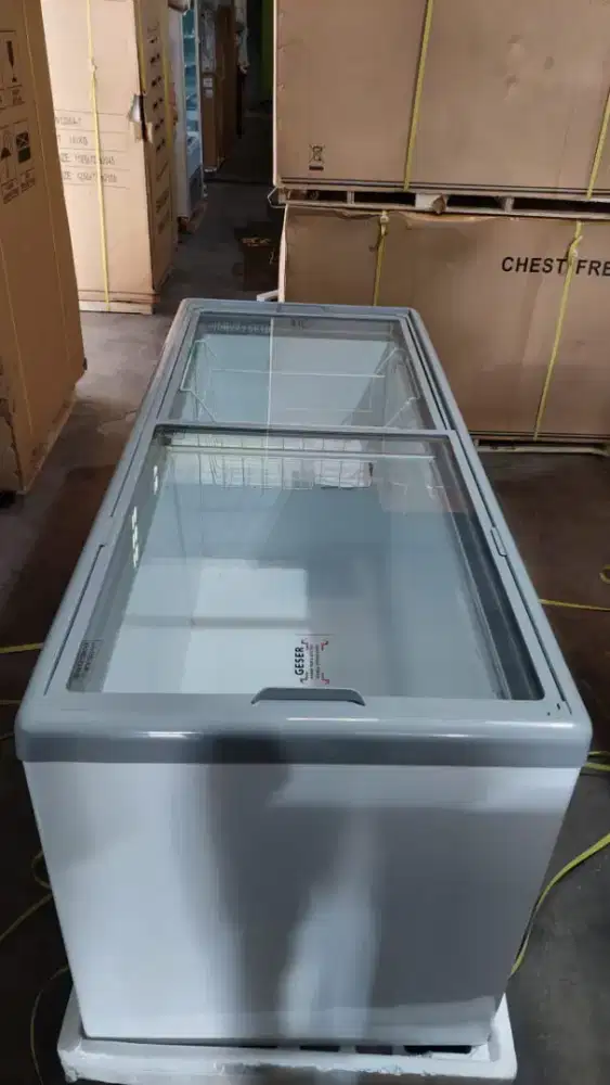 Di jual frezer buat frozen food dll