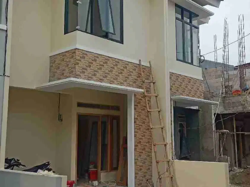 Rumah 2 lantai dalam cluster di lenteng agung