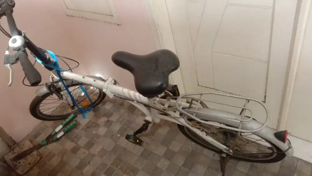 Sepeda lipat bekas bagus