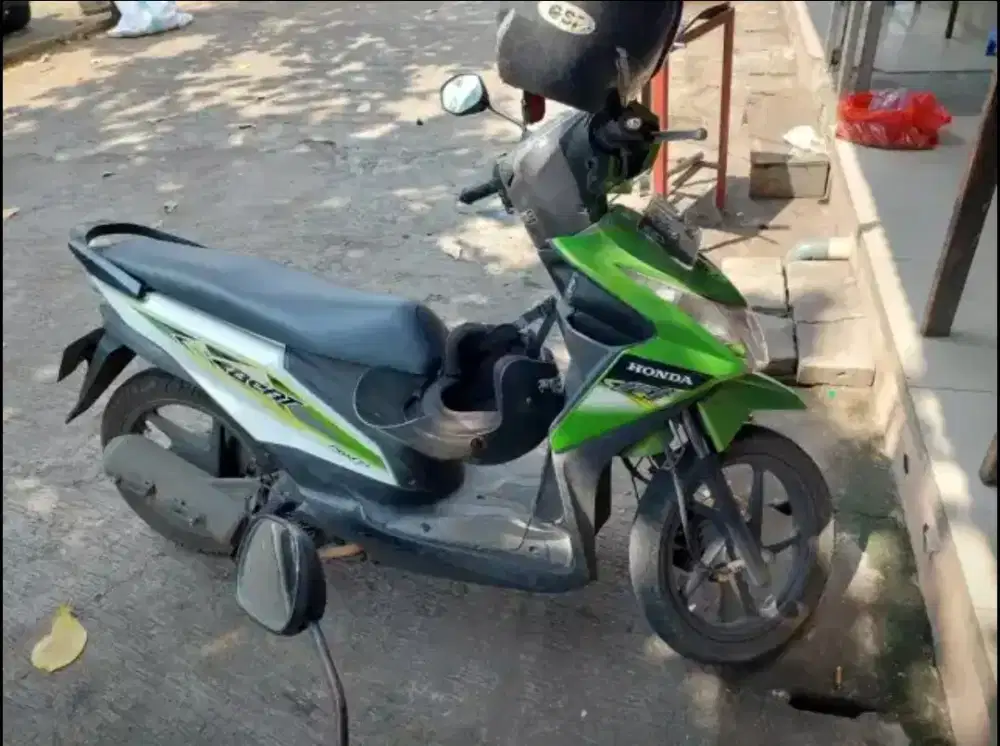 Honda Beat 2014 Green