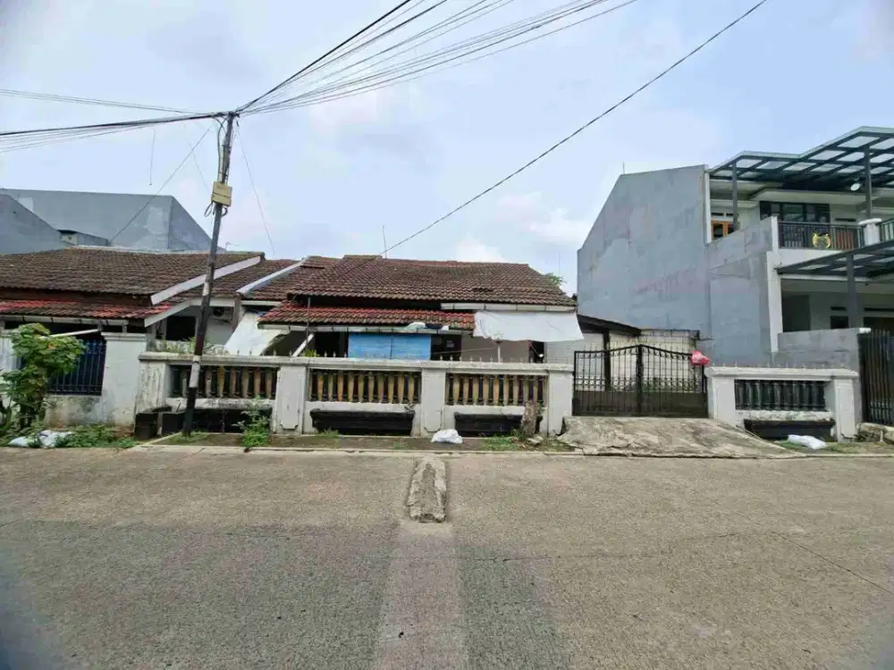 dijual cepat rumah BU hitung tanah 196m2 dibawah harga pasaran di pekayon dekat galaxy
