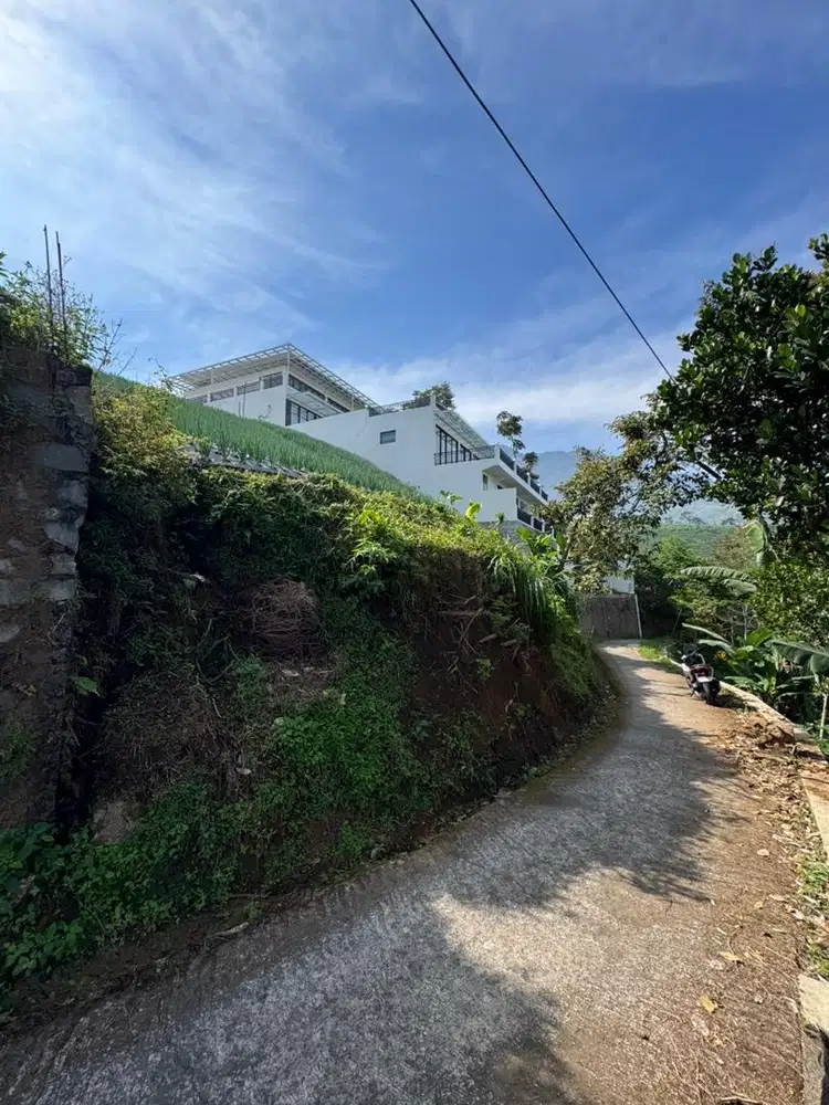 Dijual tanah SHM 400m2 pemandangan bagus, cocok buat Villa/Glamping