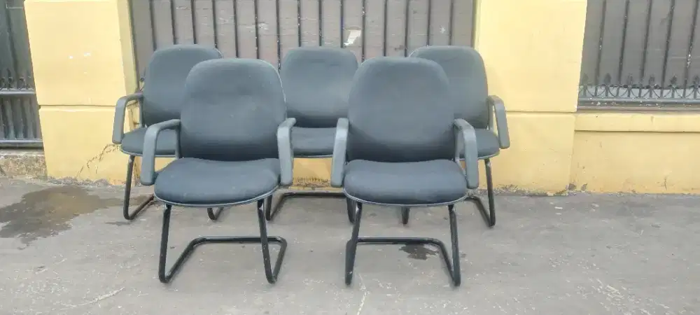 Kursi kantor / kursi hadap