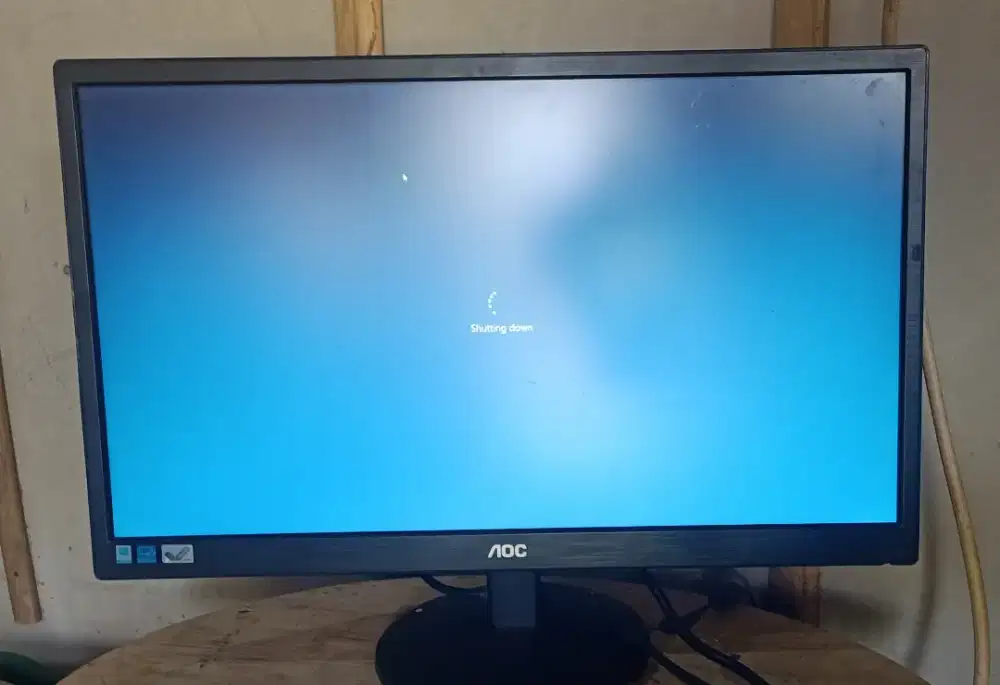 MONITOR AOC E-2270s 22 INC
