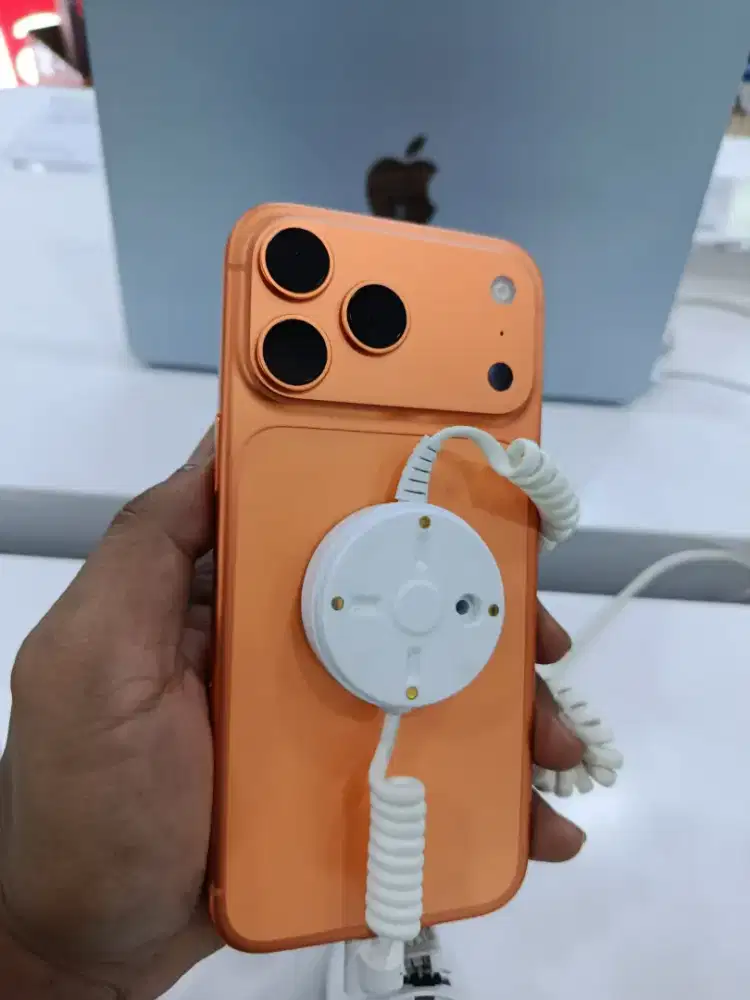 Cicilan iPhone 17promax cuma 2jt an - cukup KTP