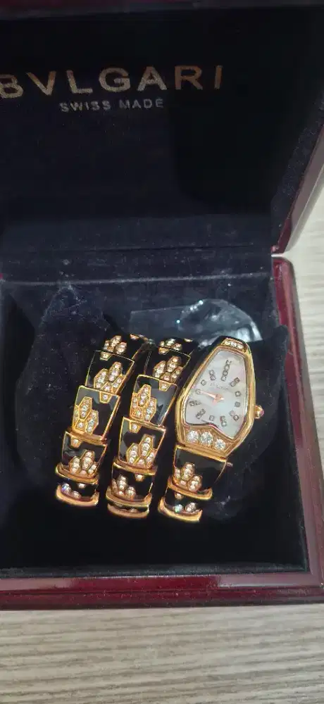 Jam Tangan Model Ular