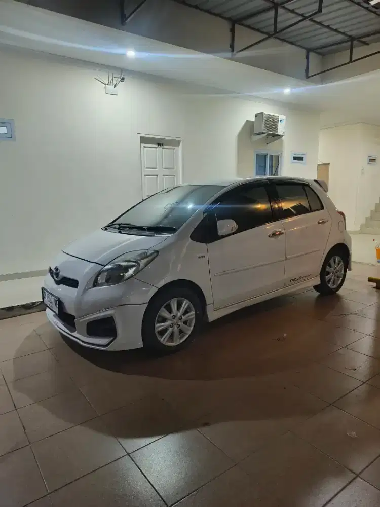Toyota Yaris TRD Sportivo 2012 - Matic