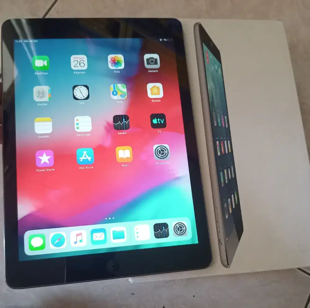 iPad air 1/simcard/4g/64gb/12.5.7/ibox.