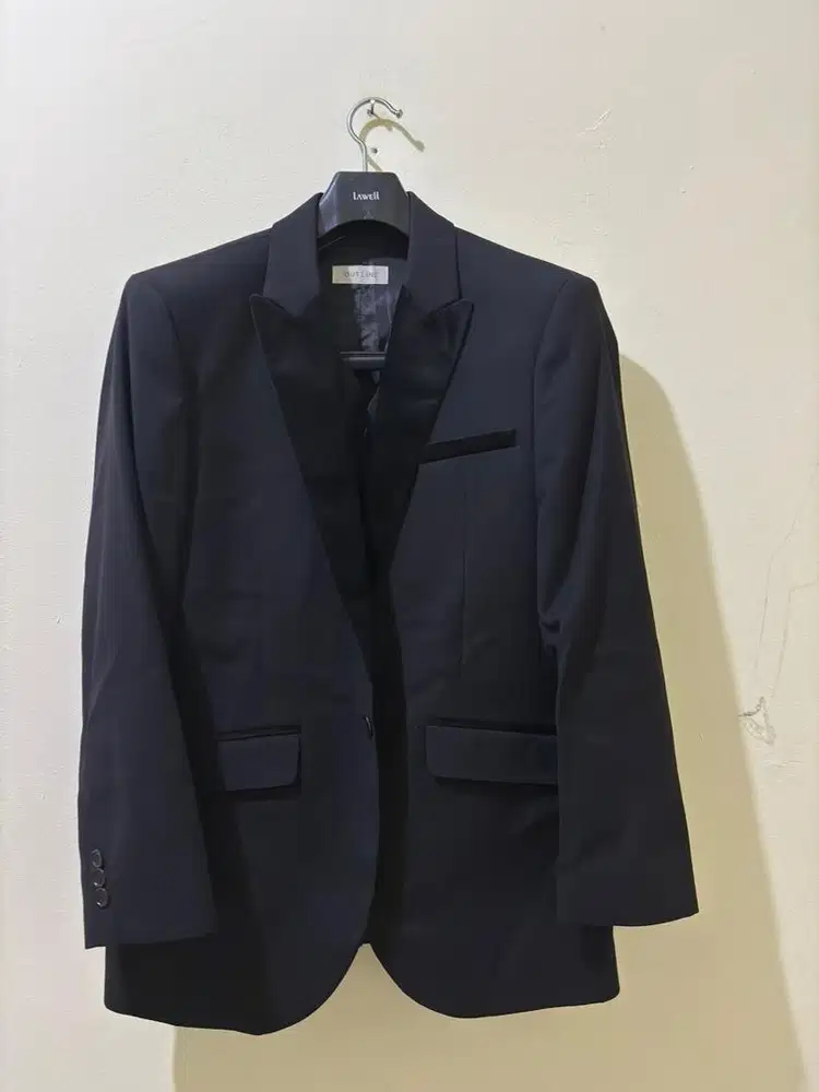 (BISA NEGO) Jas Blazer Lawell Slimfit Stretch Size 46 (M -L)  Hitam