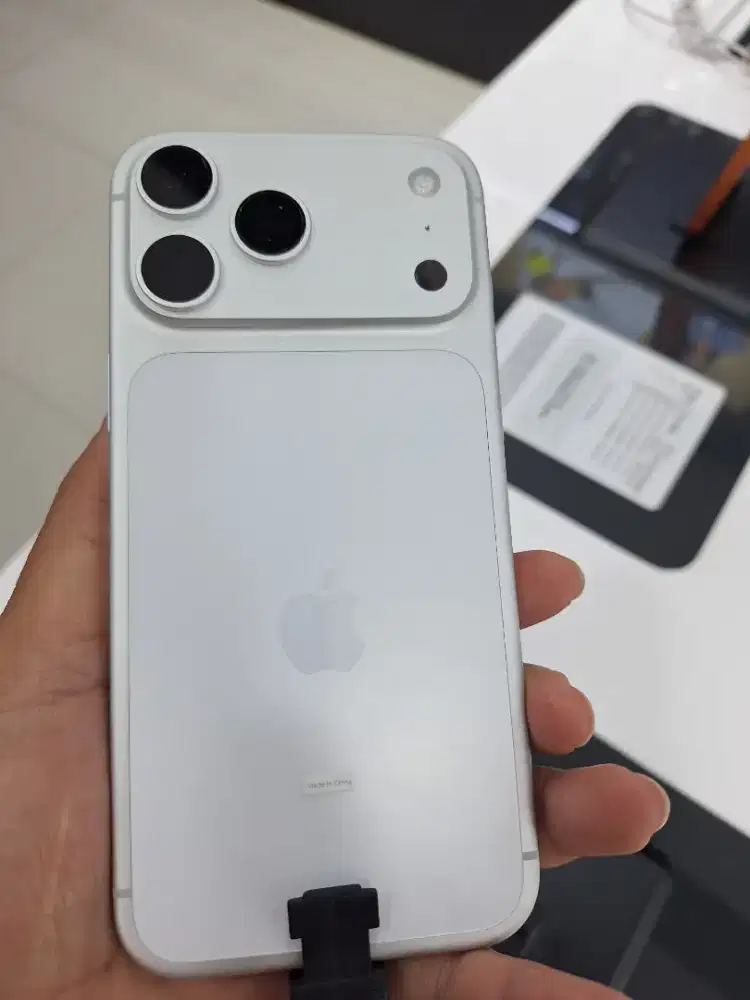 KREDIT IPHONE 17 PROMAX 512GB SILVER