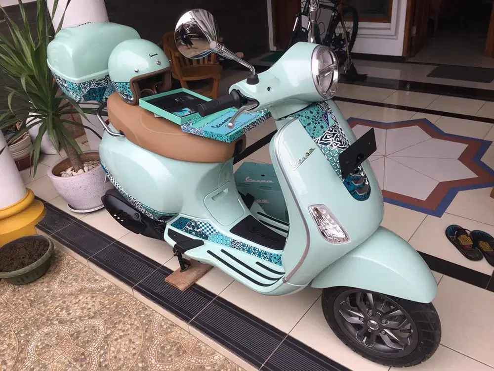Vespa LX 125 Batik Limited Edition