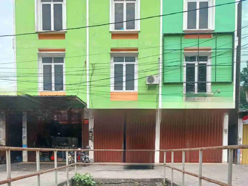 ruko 3 lantai cocok untuk usaha di tengah kota balikpapan