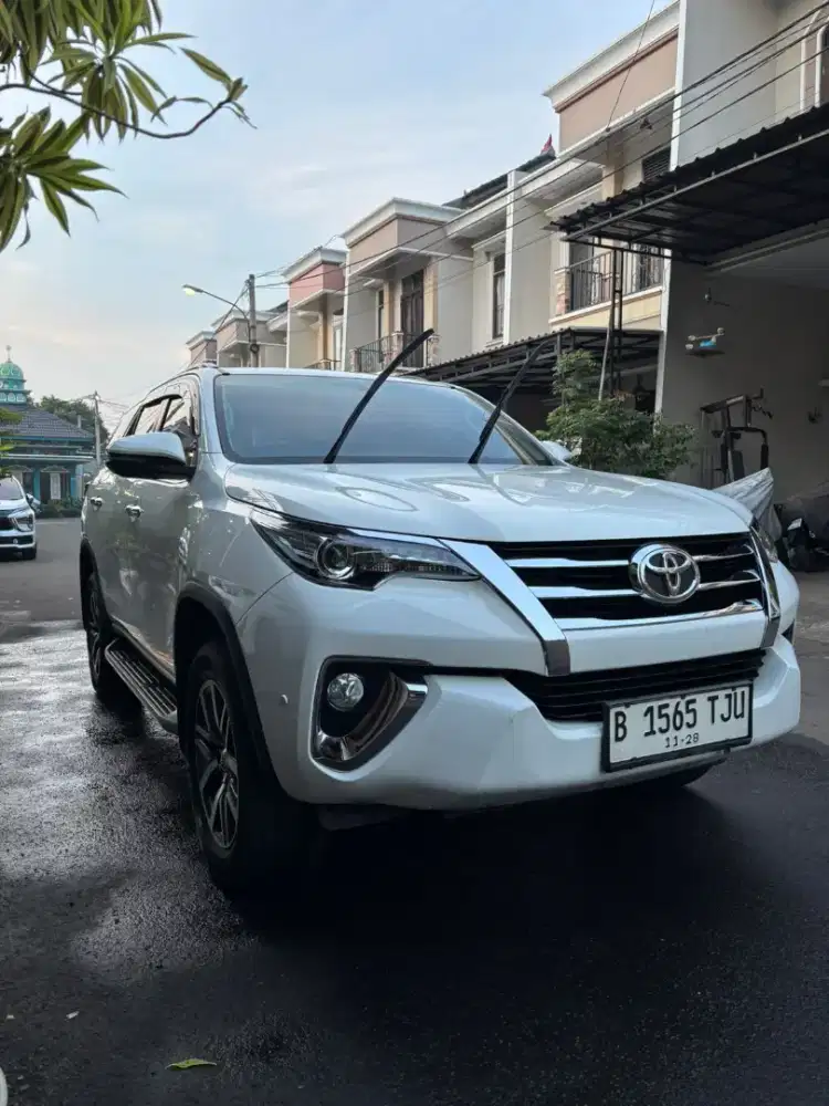 Toyota Fortuner 2.4 VRZ 2020 Diesel A/T Putih