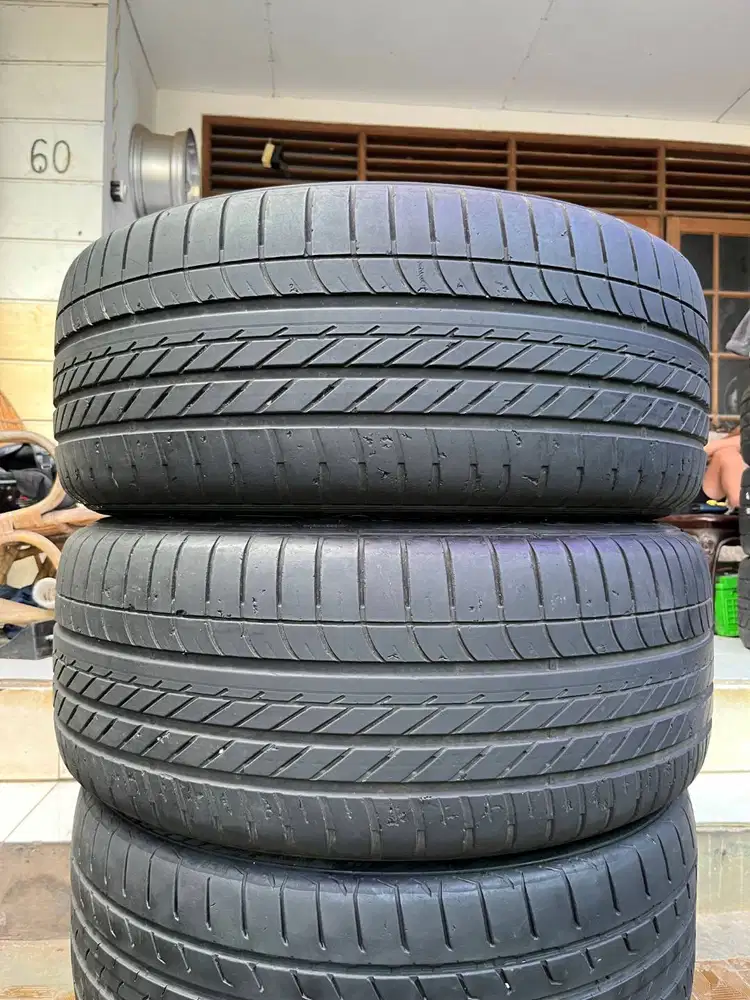 Ban Goodyear Eagle F1 RFT 255 50 r19 2Pcs