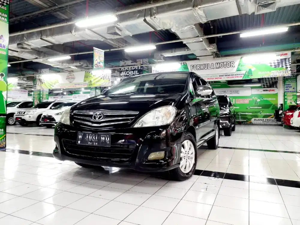 T. KIJANG INNOVA 2.0 V BENSIN AT 2011 bisa DP minim