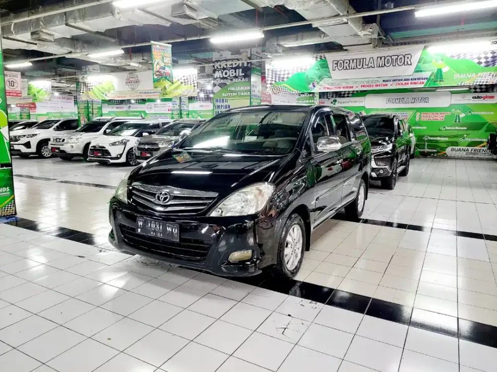 T. KIJANG INNOVA 2.0 V BENSIN AT 2011 bisa DP minim