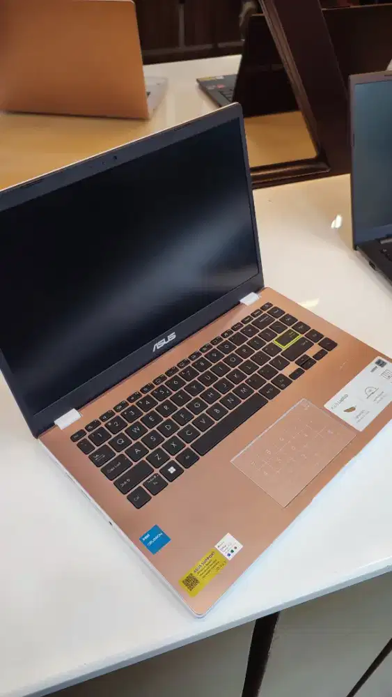 Cicilan Laptop Asus Vivobook go 14 pakai KTP