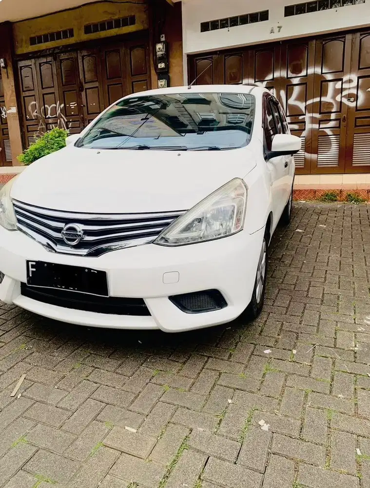 Nissan Grand Livina SV 2014