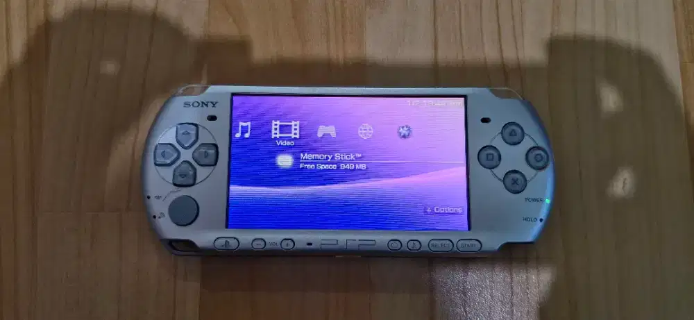 PSP seri 3000 full game (nego ajukan saja)