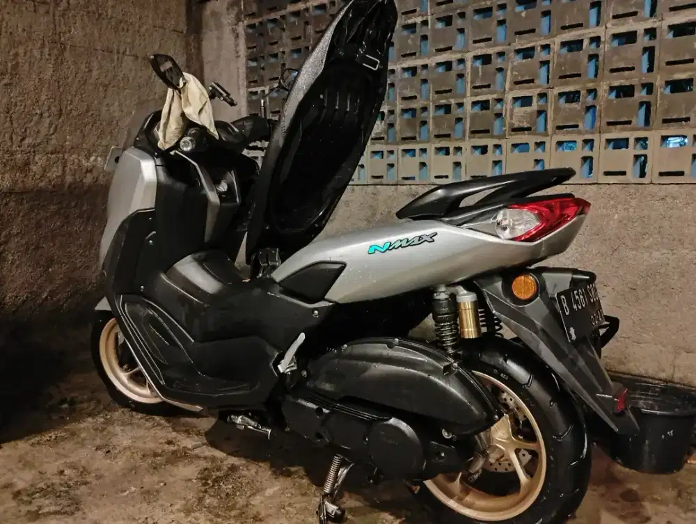 nmax 2022 connected abs