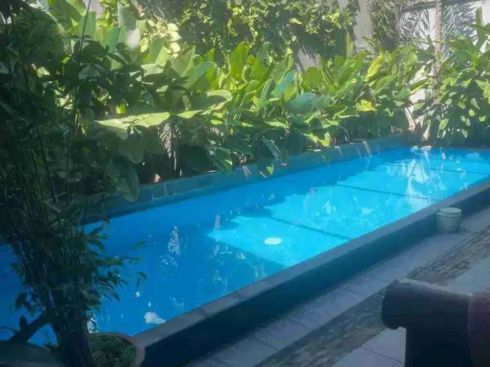 Dijual Cepat Rumah Bagus Dengan Kolam Renang Parakan Batununggal