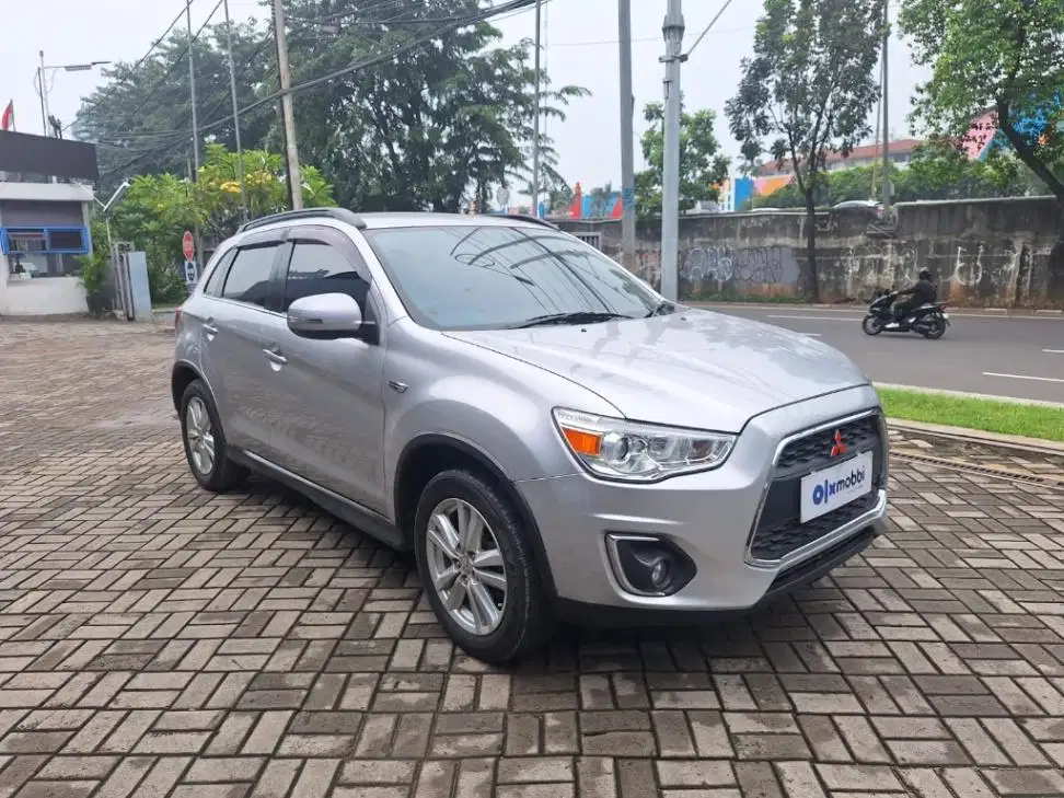 LOW DP Mitsubishi Outlander Sport 2.0 GLS Bensin-AT 2016 PJK