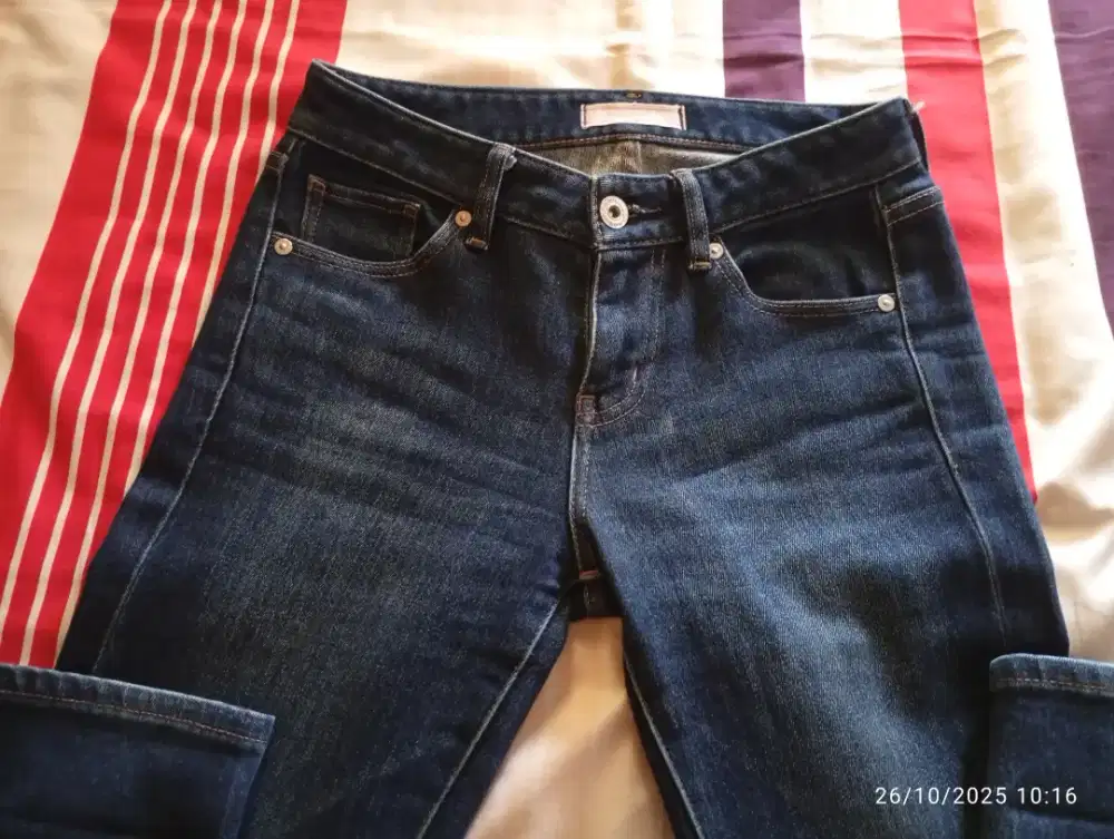 Celana jeans Uniqlo