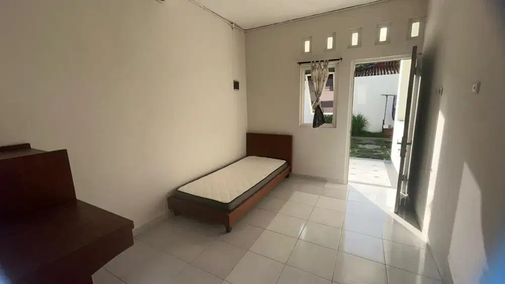 Kos 2 petak utk keluarga / sendiri - Ungaran Barat