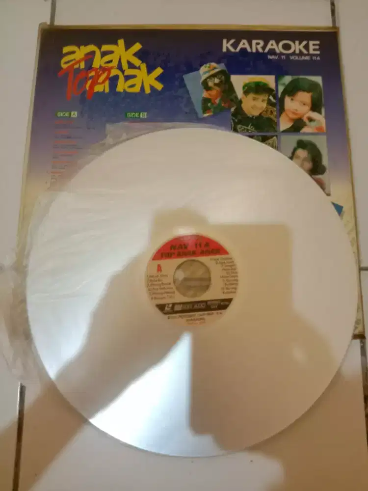 Piringan Laserdisc karaoke lagu anak2 , lawas jadul tahun 90 .