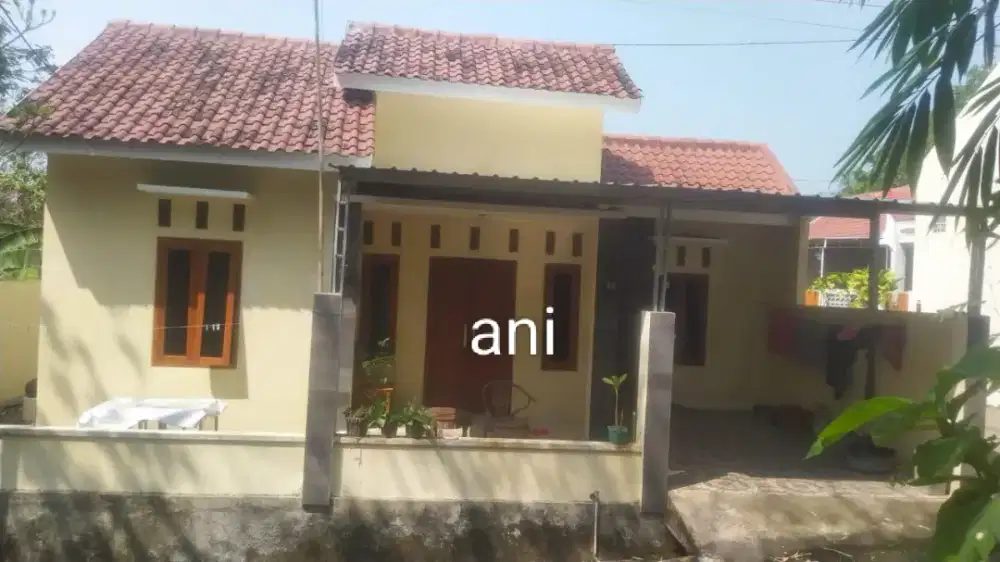 Jual rumah lokasi Wonorejo luas 83mtr SHM hrg 300jt nego
