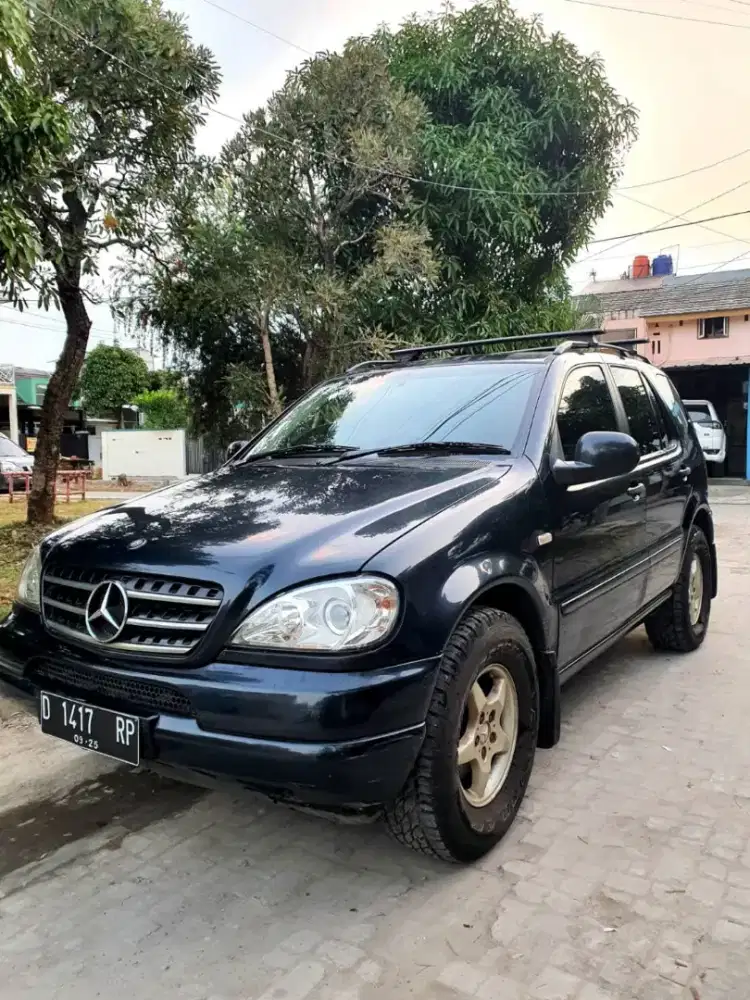 Mercy ML320 AWD 4x4 Automatic Th 2000
Mesin V6