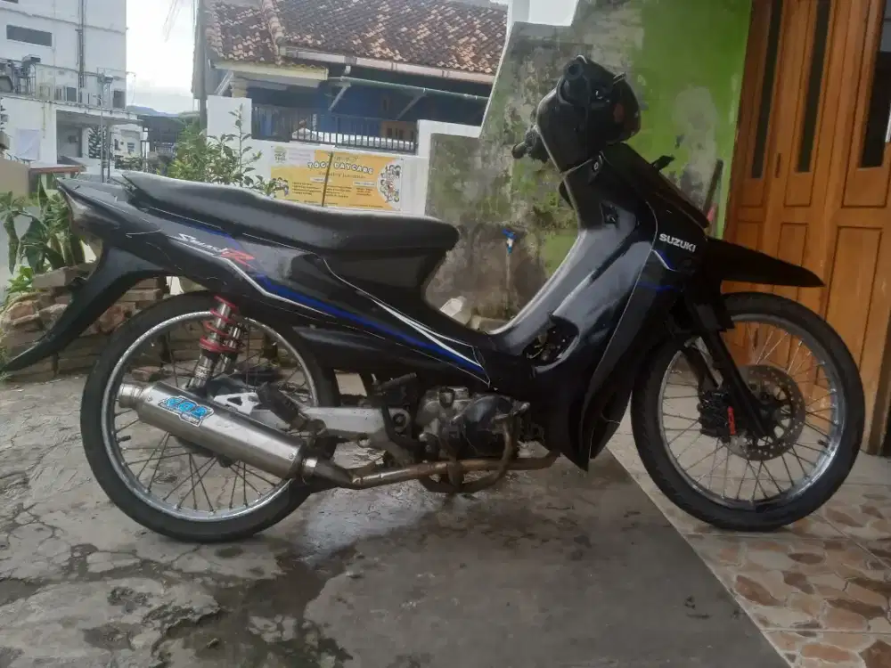 Suzuki Smash Surat lgkp BT Spin/mtr lain nya.