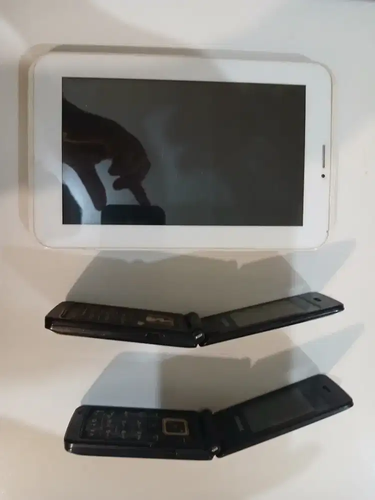 Tablet Advance dan Hp Samsung cdma