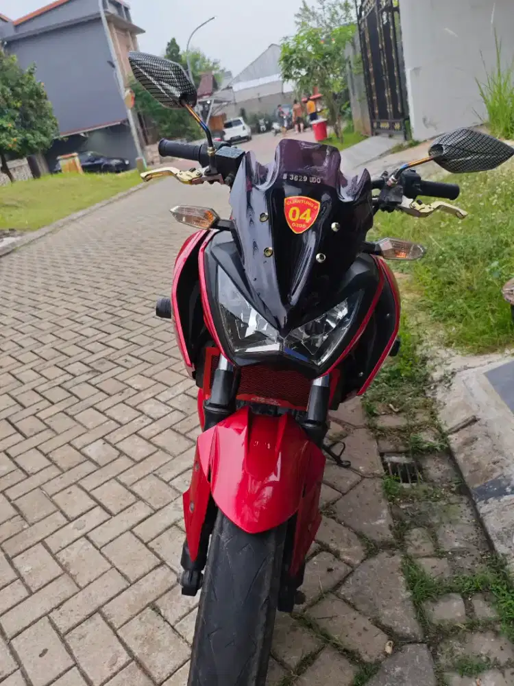 Kawasaki Z 250 merah maroon