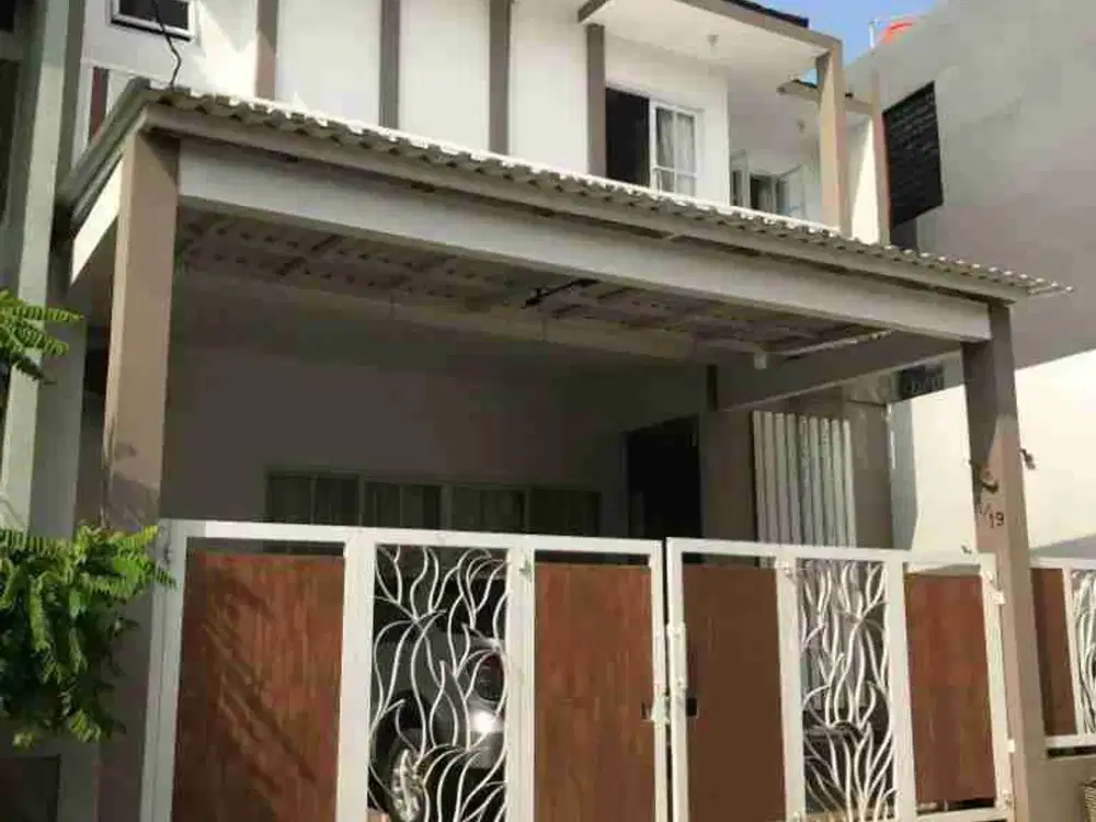 rumah siap huni 2,5 lantai di galaxy bekasi selatan