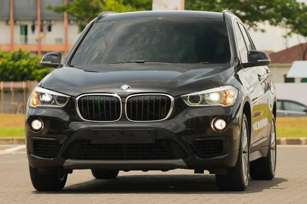 Lega & Sporty! BMW X1 Sdrive Sport Black 2018 320i gla200 c200 cx5