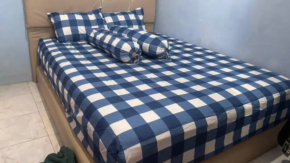 Spring Bed Tudor Empire ( queen bed ) size 160x200