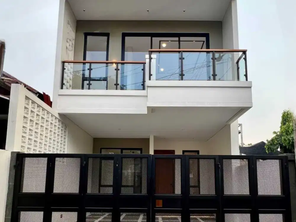 RUMAH MODERN SIAP HUNJ AKSES 2 MOBIL