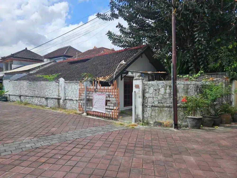 Dijual Rumah Perlu Renovasi Berlokasi Di Jl Majapahit Kuta