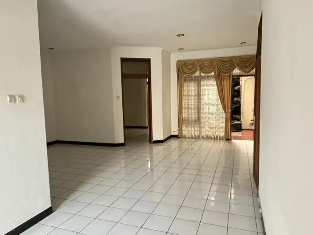 Rumah Nyaman Pusat Kota Cimahi Komplek Nusa Sari