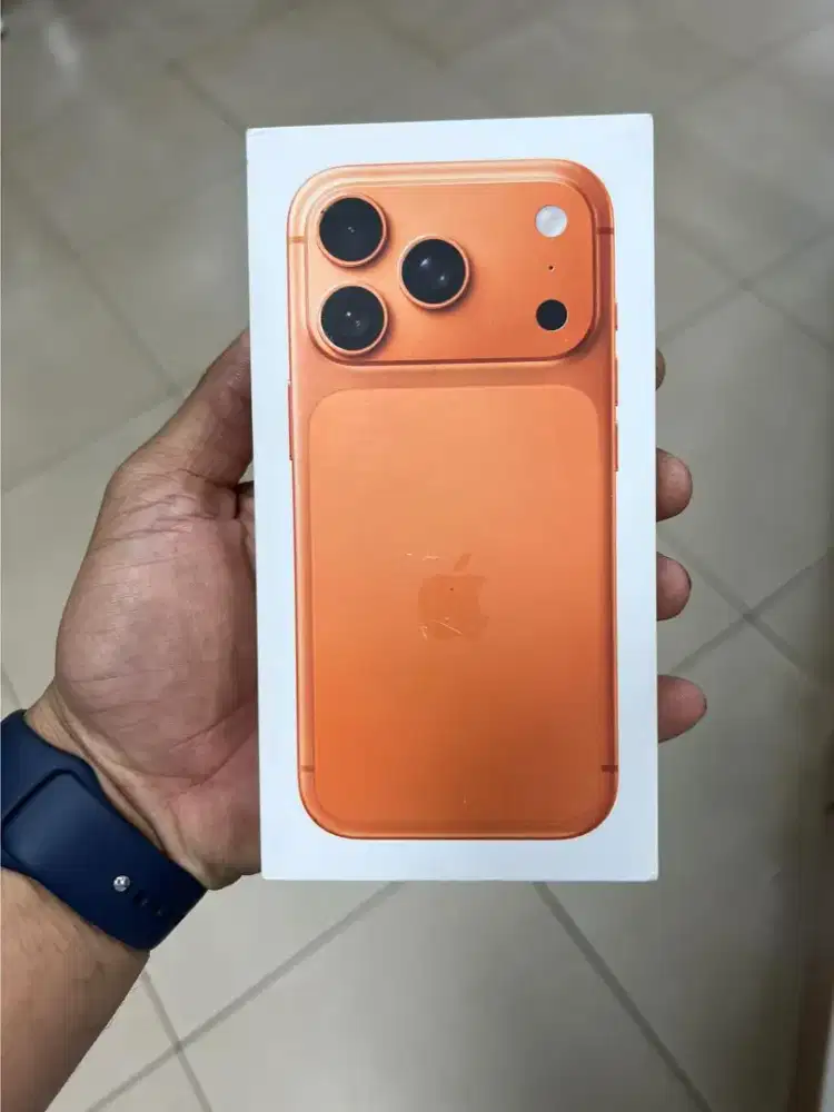 iPhone 17 Pro 256GB Cosmic Orange Garansi Resmi 1 Tahun