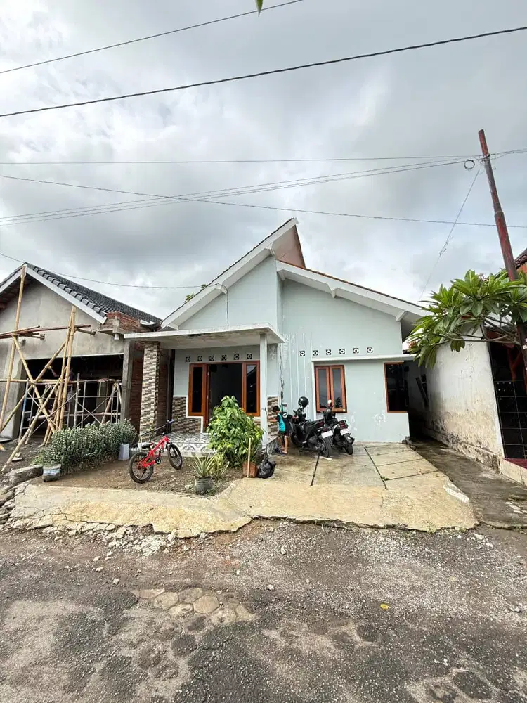 Rumah Luas di Jambidan dekat Jalan Potorono