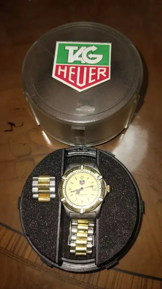 Tag heuer original series 2000 with box